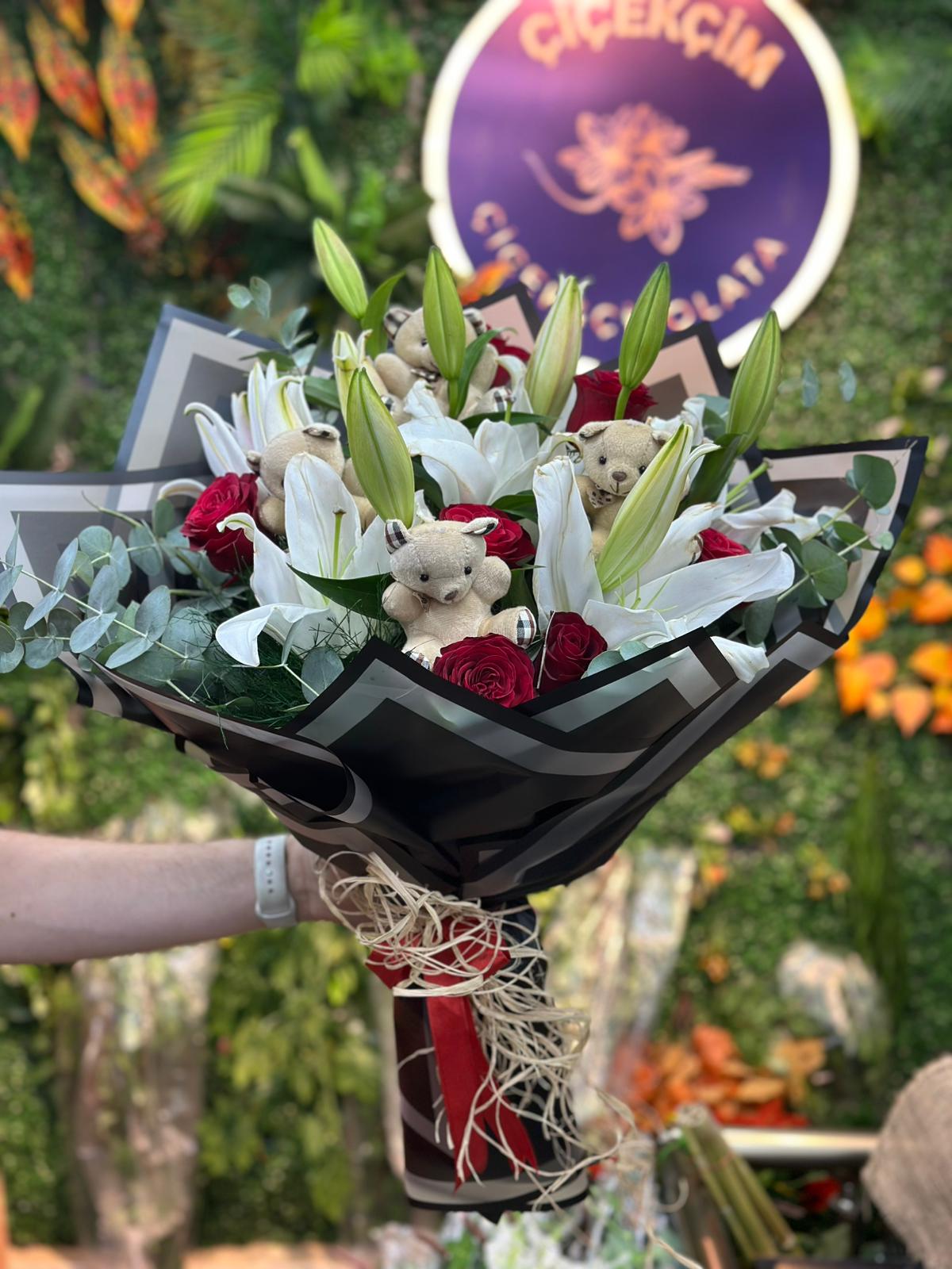 Kraft Buket Kağıdında 35'li Kırmızı Gül Buketi