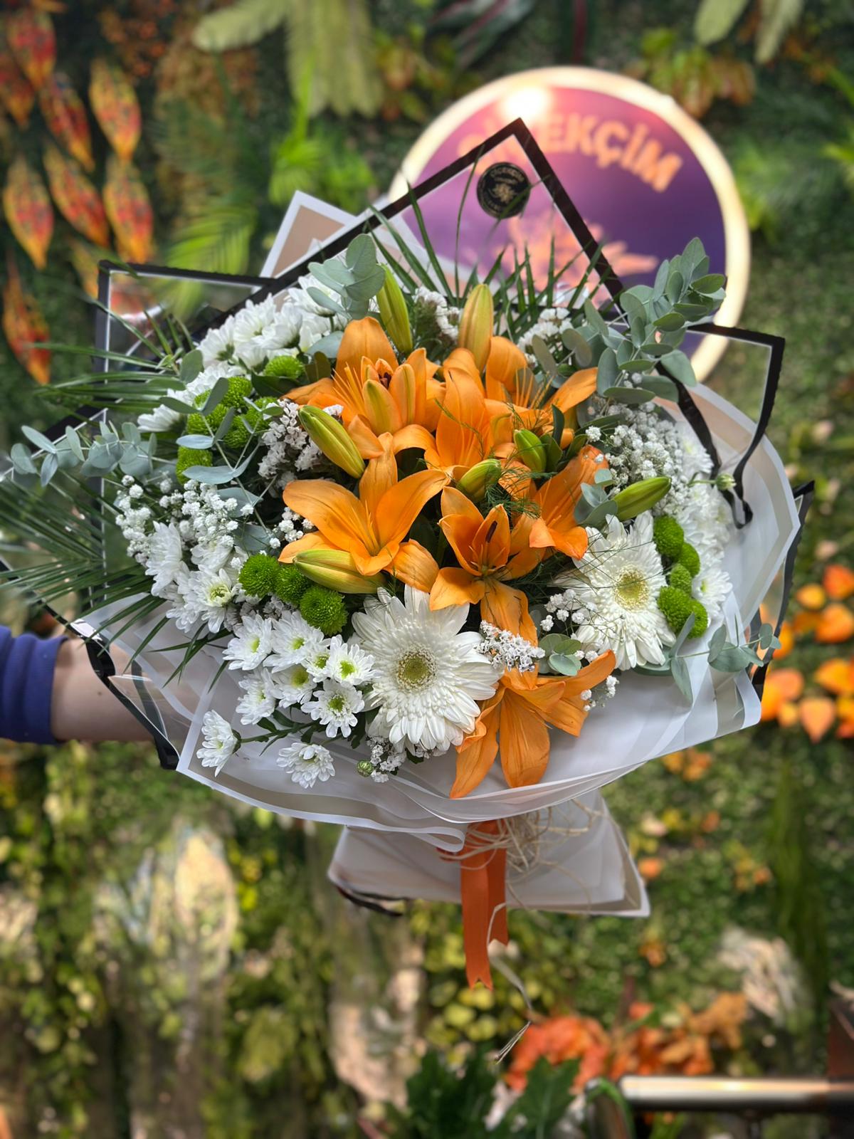 Turuncu Beyaz Mevsim Buketi