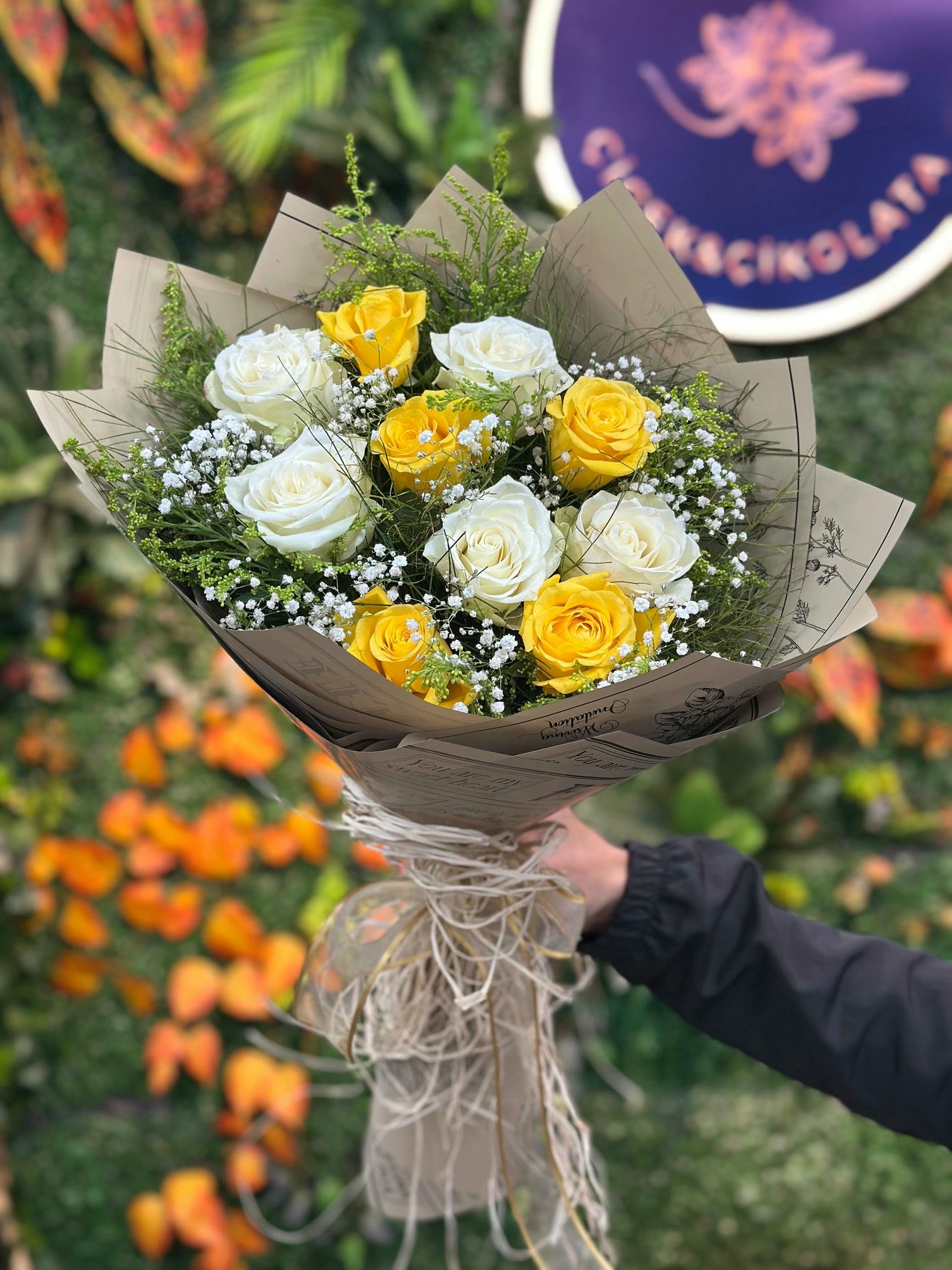 11 Sarı Beyaz Gül Buketi 