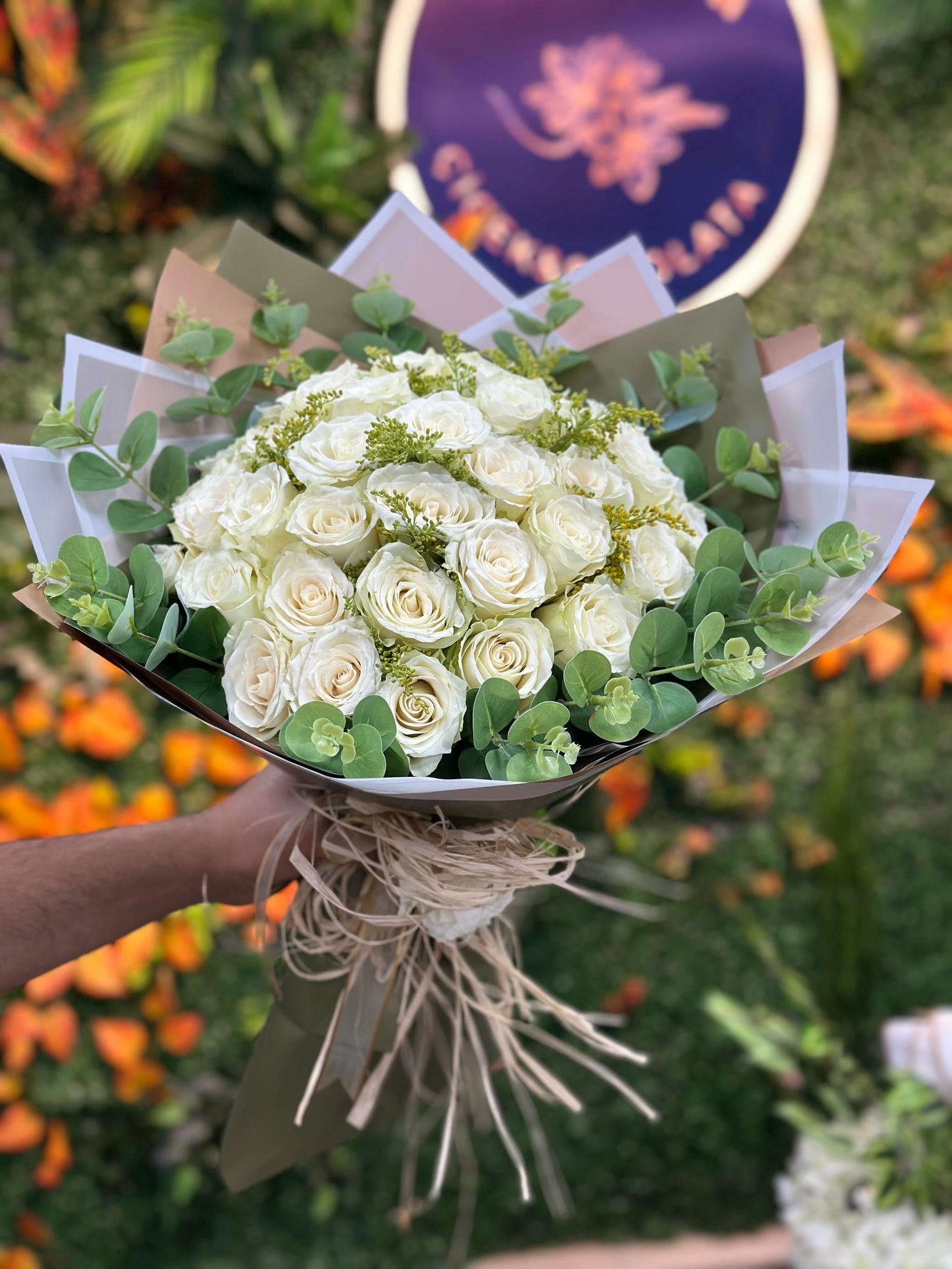 41 İthal Beyaz Gül Buketi