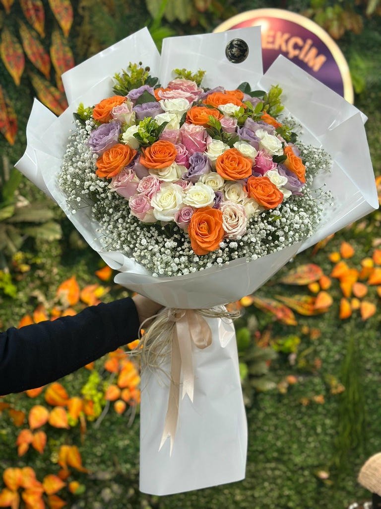 51 Karışık Renkli Gül Buketi 