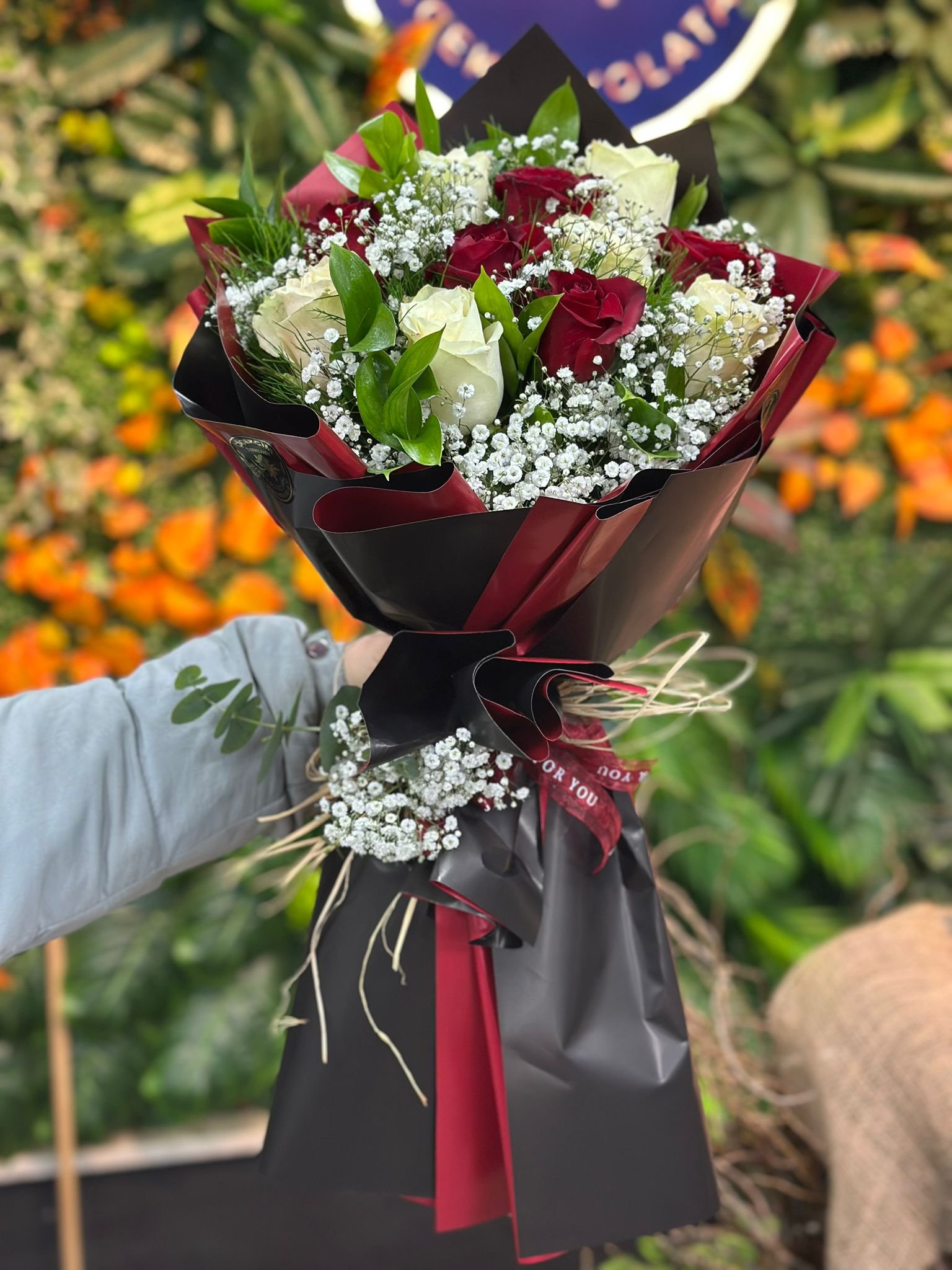 Kırmızı Beyaz 10'lu Gül