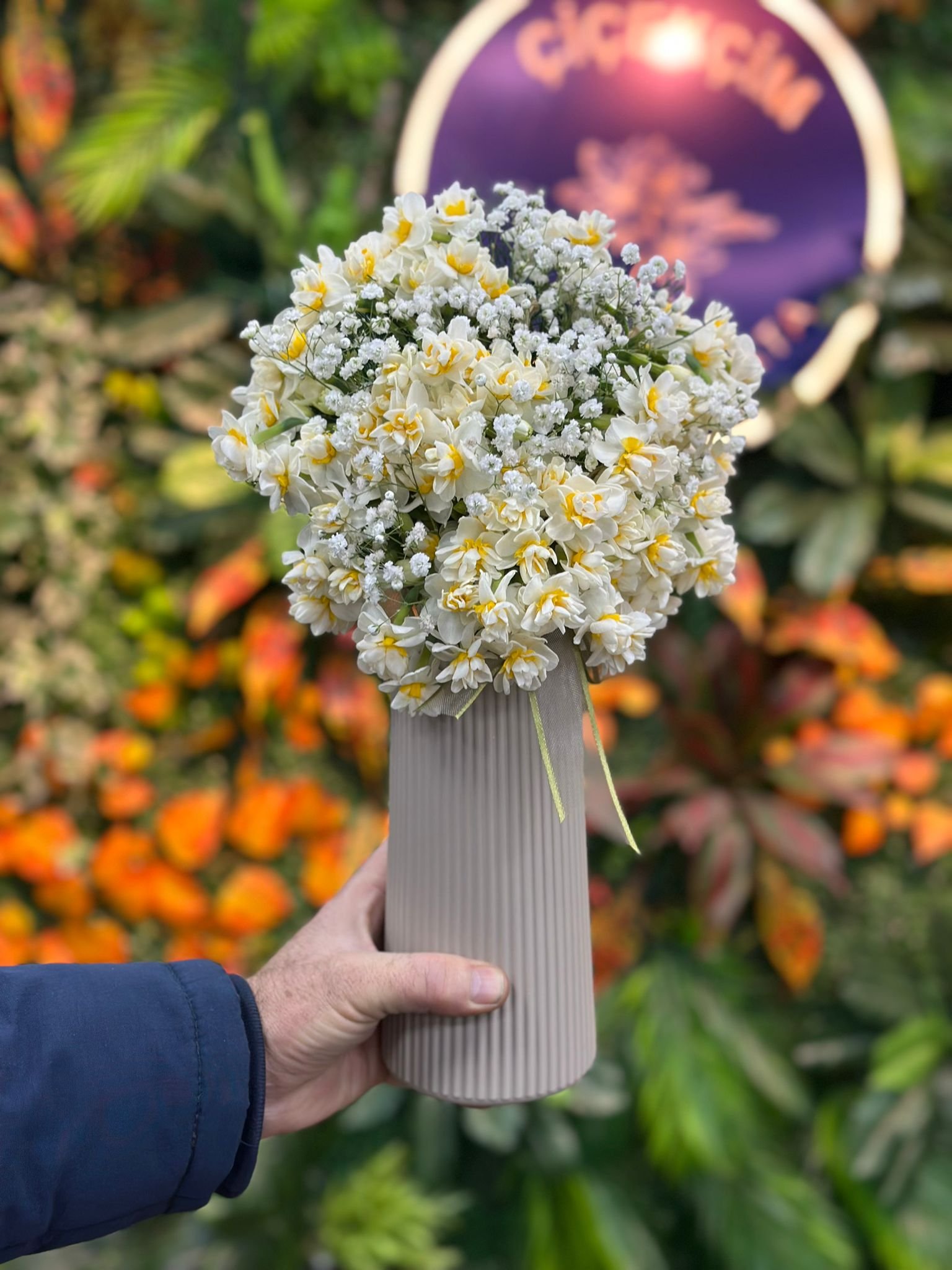 Vazoda Nergis Aranjmanı